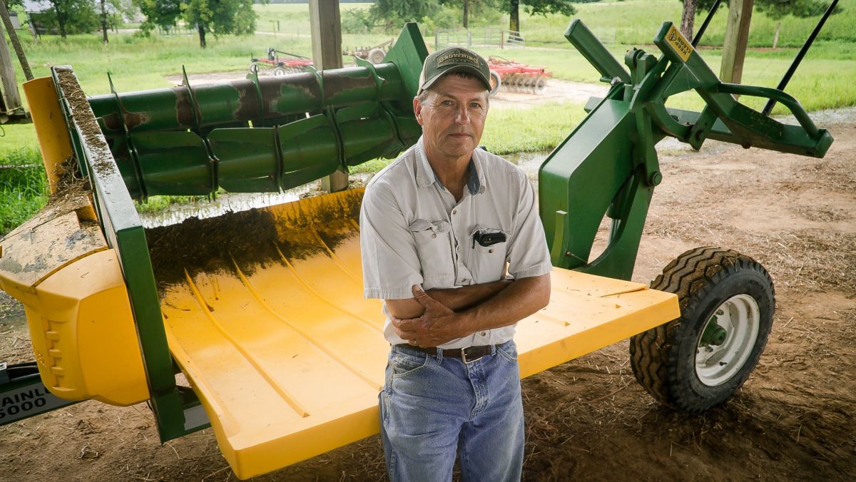 Issu d une famille de fermiers depuis trois générations Joe Ferrell se